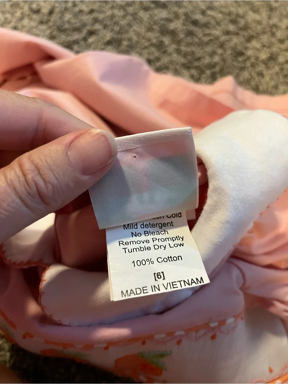 Shrimp and grits girls smocked dress size 6 peaches pink